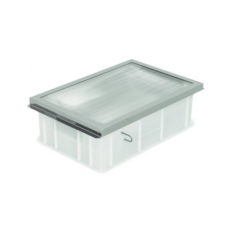 Topitor solar din plastic